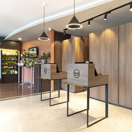 Airport Hotel 3*