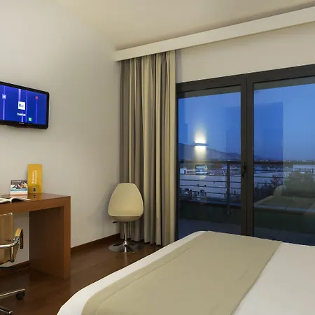 Airport Hotel 3*