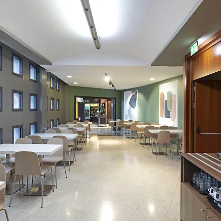 Airport Hotel