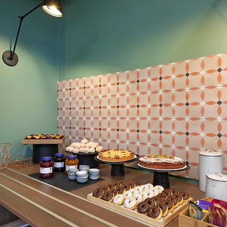 Airport Szálloda 3*